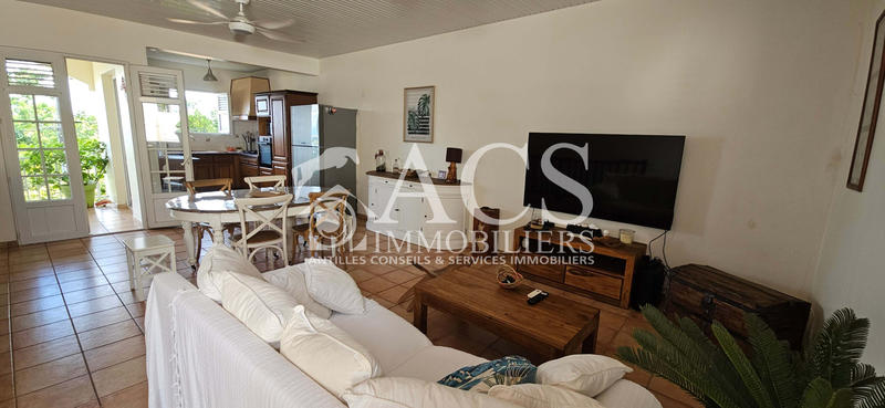 Maison - 177 m² - 8 pièces