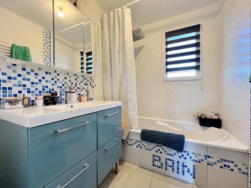 Maison - 65 m² - 3 pièces