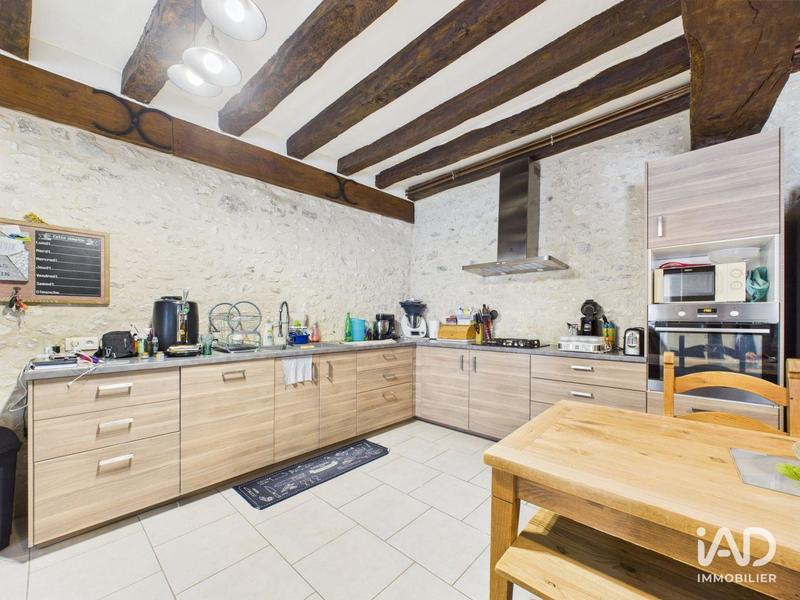 Maison - 237 m² - 6 pièces