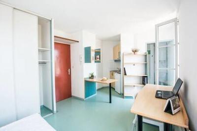 Studio - 25 m² - 1 pièce