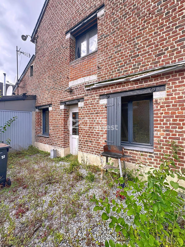 Maison - 370 m² - 7 pièces