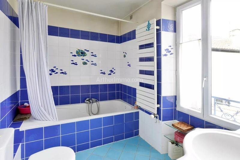 Maison - 207 m² - 8 pièces