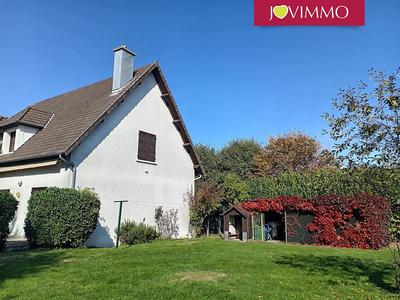 Maison - 305 m² - 10 pièces