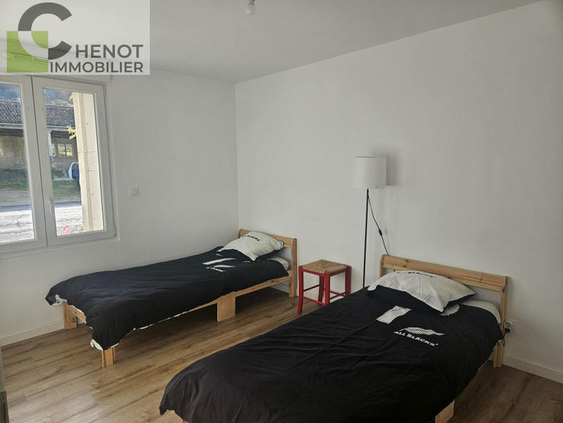 Appartement - 80 m² - 3 pièces