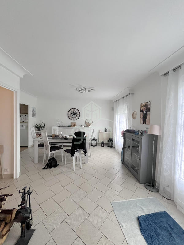 Maison - 111 m² - 5 pièces