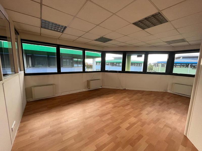 Bureau - 175 m²