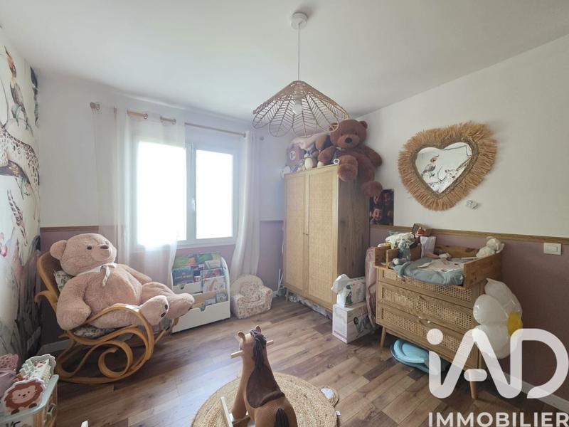 Maison - 99 m² - 5 pièces