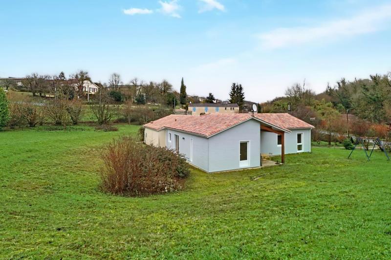 Maison de village - 140 m² - 5 pièces