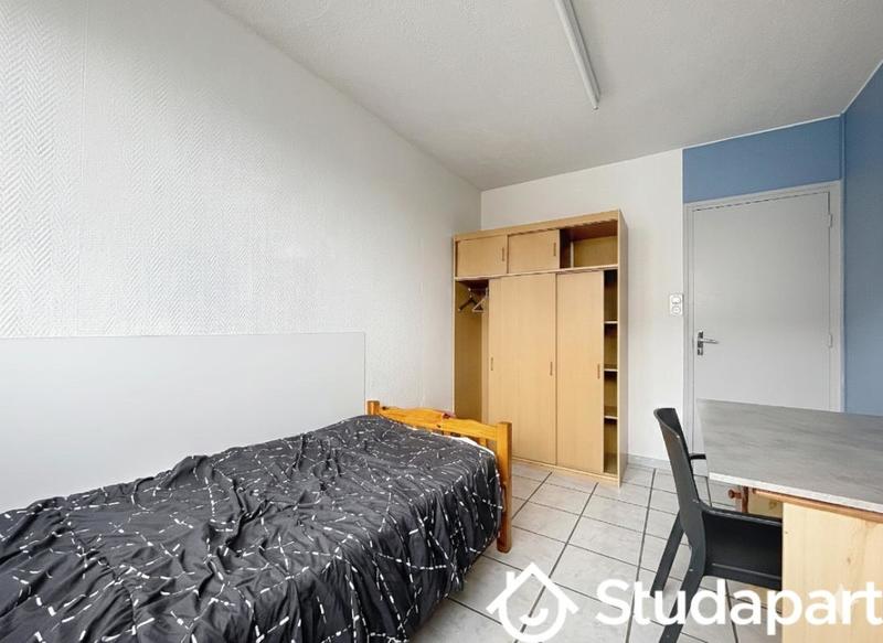 Chambre - 17 m² - 1 pièce