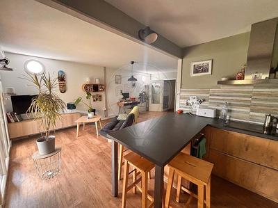 Maison - 84 m² - 4 pièces