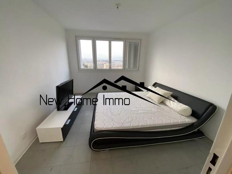 Appartement - 90 m² - 4 pièces