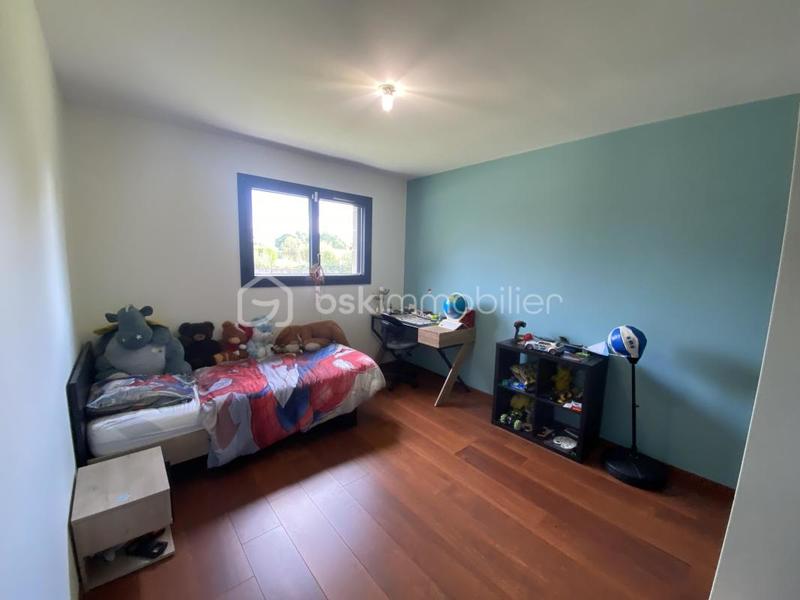 Villa - 244 m² - 6 pièces