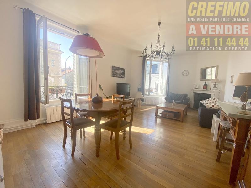 Appartement - 93 m² - 5 pièces