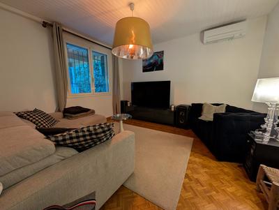 Maison traditionnelle - 170 m² - 7 pièces