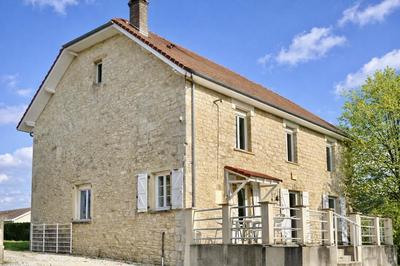 Corps de ferme - 169 m² - 7 pièces