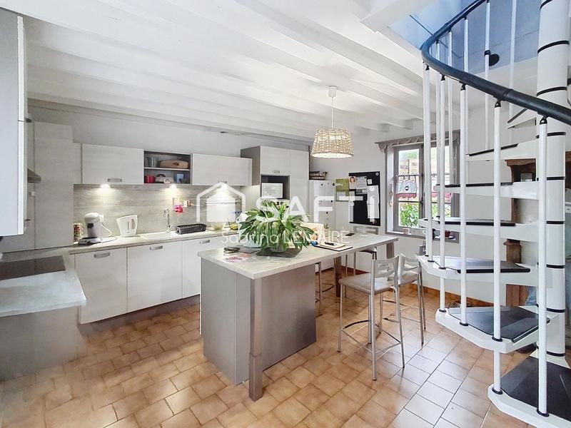 Maison - 92 m² - 4 pièces