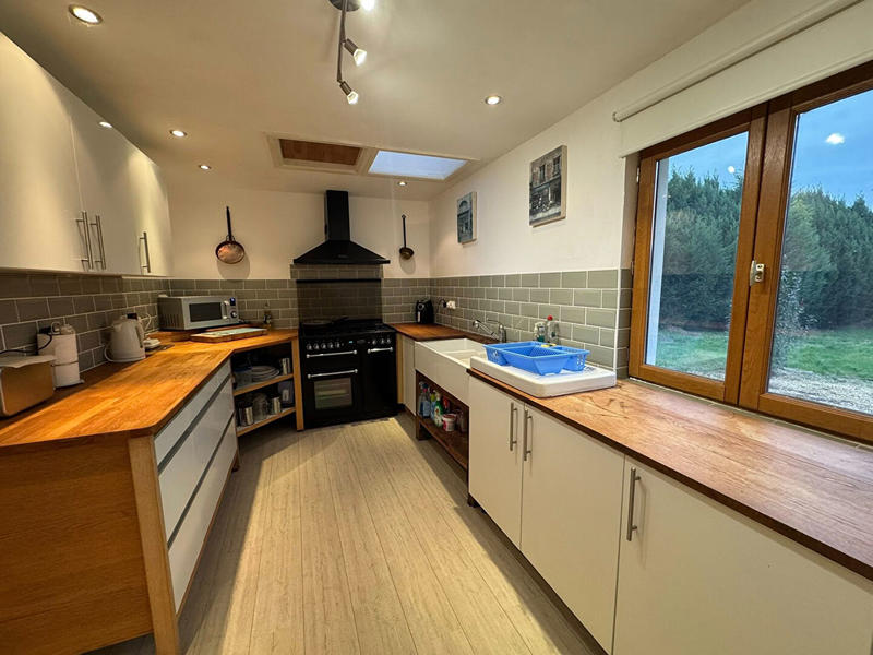 Maison - 187 m² - 6 pièces