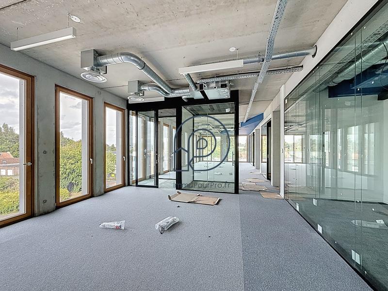 Bureau - 4 630 m²