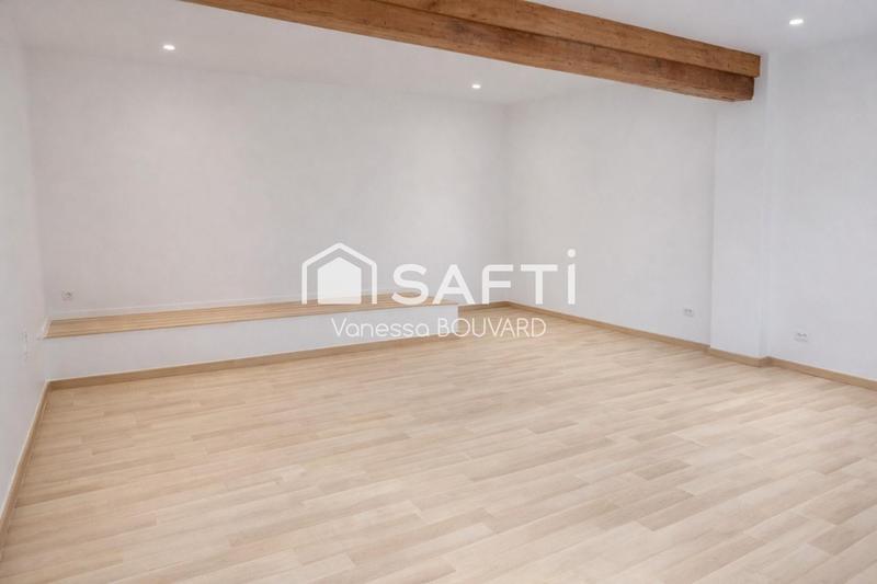 Maison - 226 m² - 7 pièces