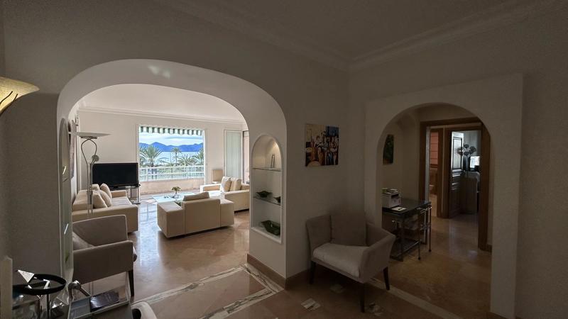 Appartement - 89 m² - 3 pièces