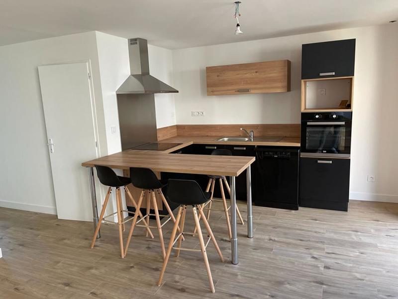 Maison - 170 m² - 8 pièces