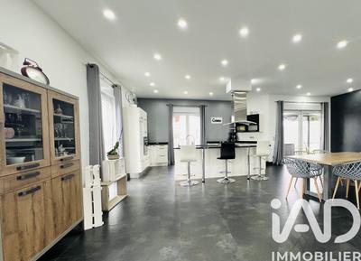 Maison - 170 m² - 6 pièces