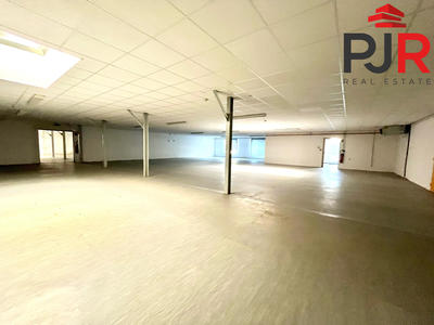 Local d'activités - 1 029 m²