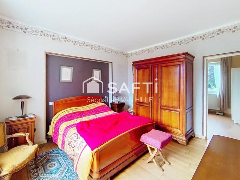 Maison - 196 m² - 7 pièces