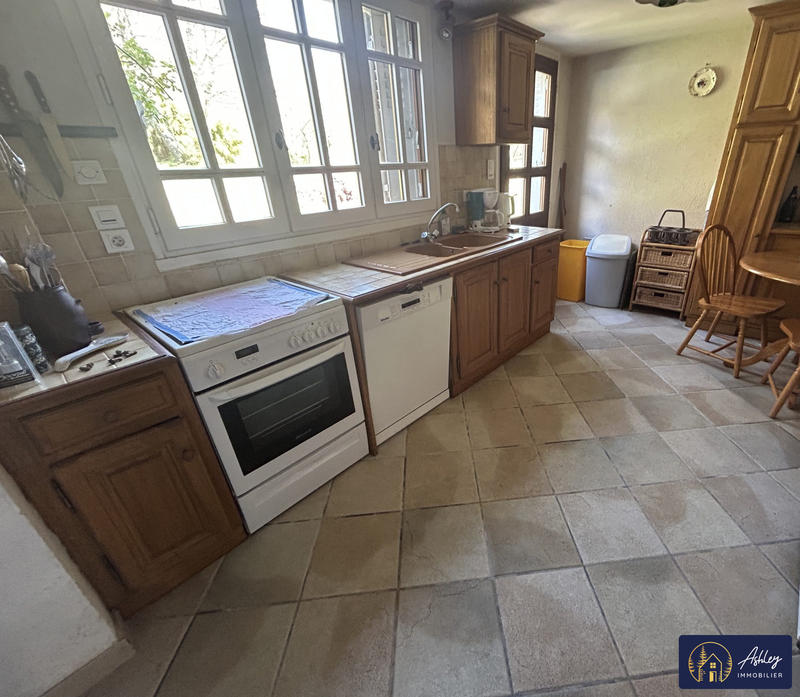 Maison ancienne - 257 m² - 11 pièces