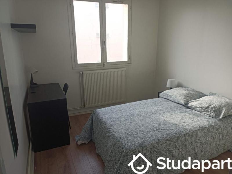 Chambre - 10 m² - 1 pièce