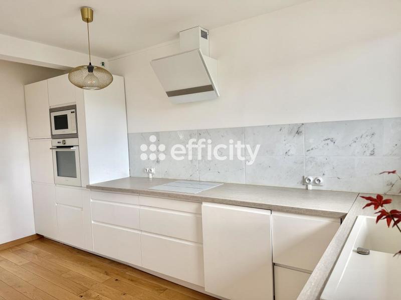 Appartement - 89 m² - 3 pièces