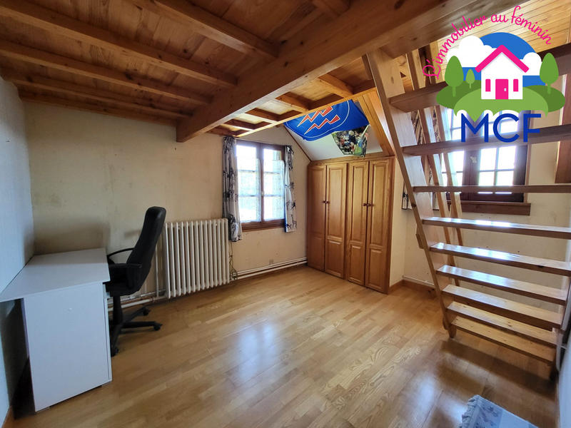 Maison - 288 m² - 10 pièces