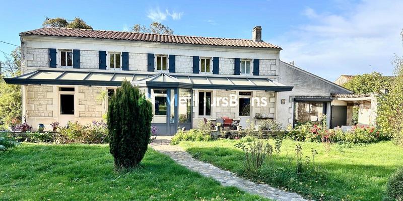 Local d'activité / Entrepôt - 240 m² - 7 pièces