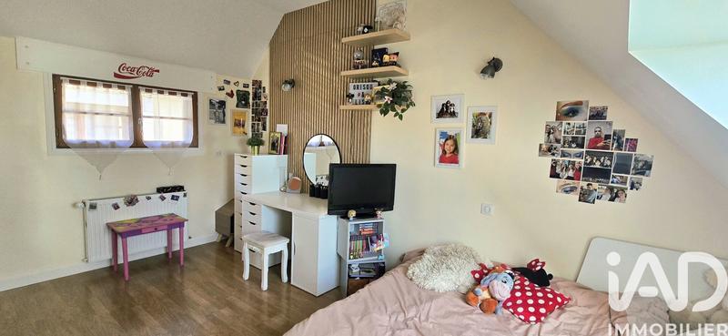 Maison - 212 m² - 10 pièces