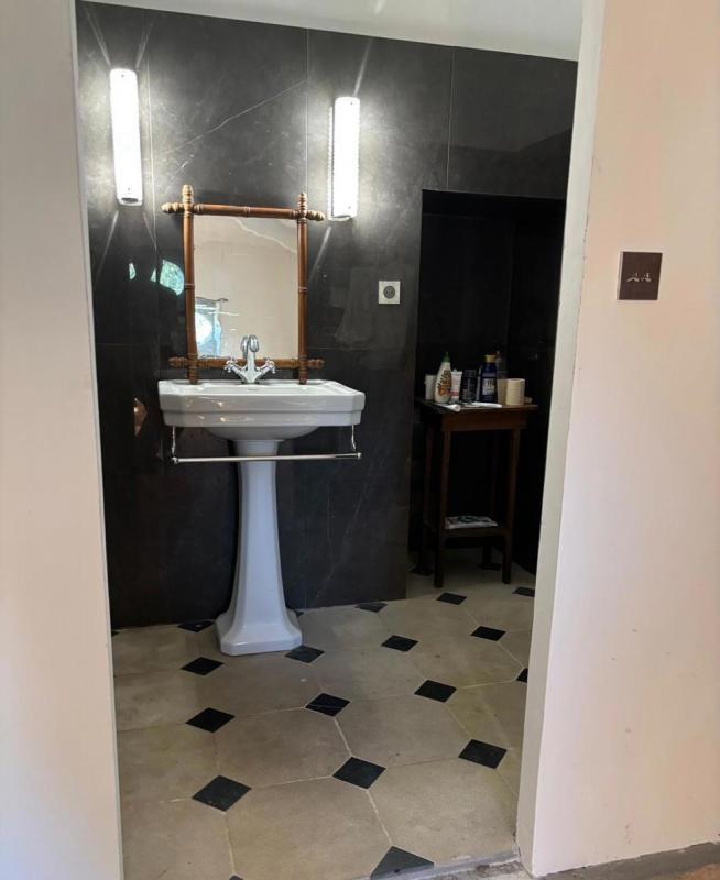 Maison - 255 m² - 5 pièces