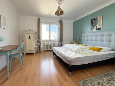 Maison - 91 m² - 5 pièces