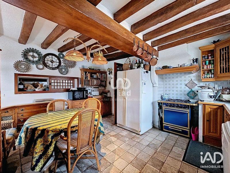 Maison - 200 m² - 6 pièces