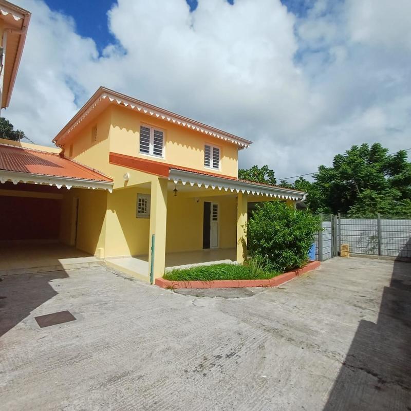 Maison - 123 m² - 3 pièces