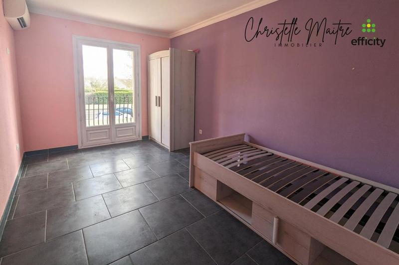 Maison - 181 m² - 6 pièces