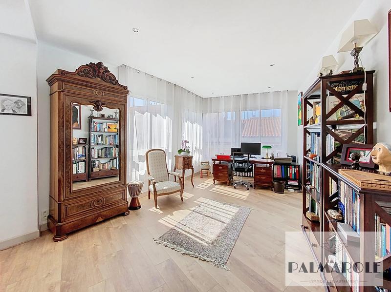 Maison de ville - 228 m² - 6 pièces