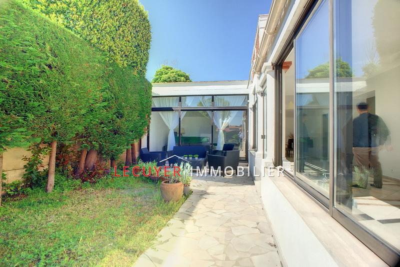 Appartement - 151 m² - 5 pièces