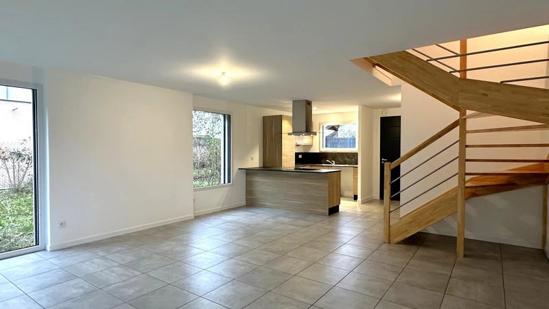 Maison - 96 m² - 4 pièces