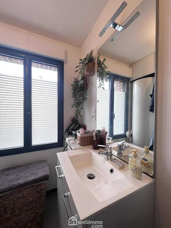 Maison - 98 m² - 5 pièces