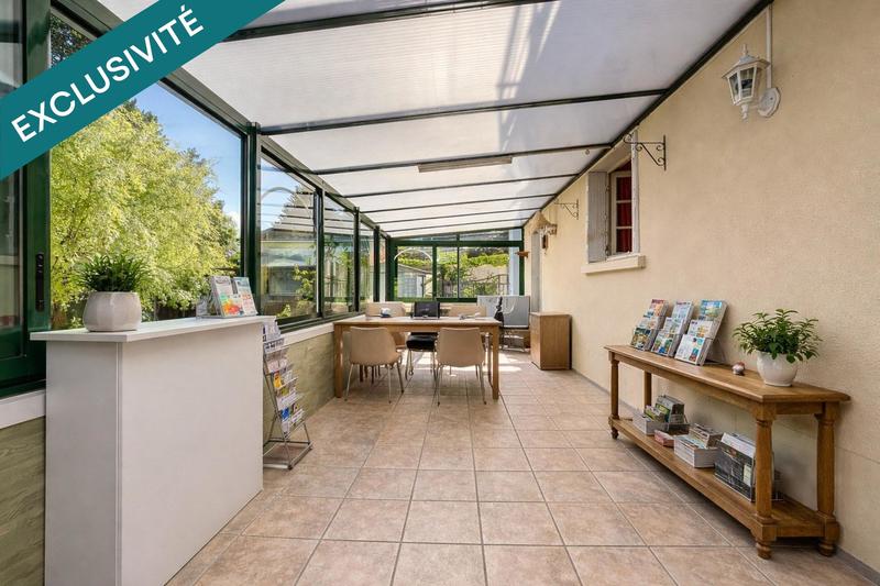 Maison - 203 m² - 8 pièces