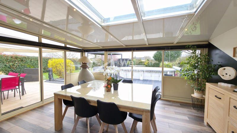 Maison contemporaine - 153 m² - 8 pièces