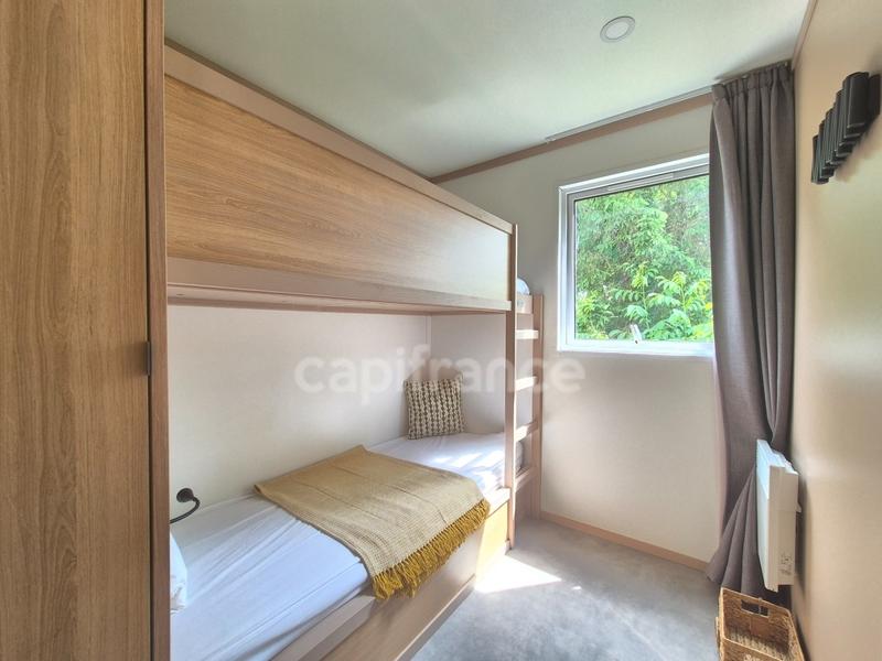 Mobil-home - 110 m² - 7 pièces