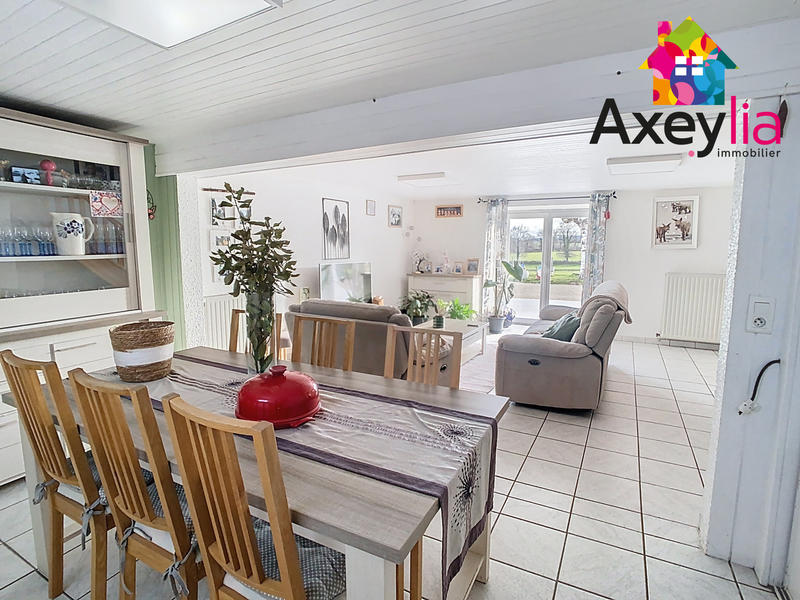 Maison - 220 m² - 10 pièces