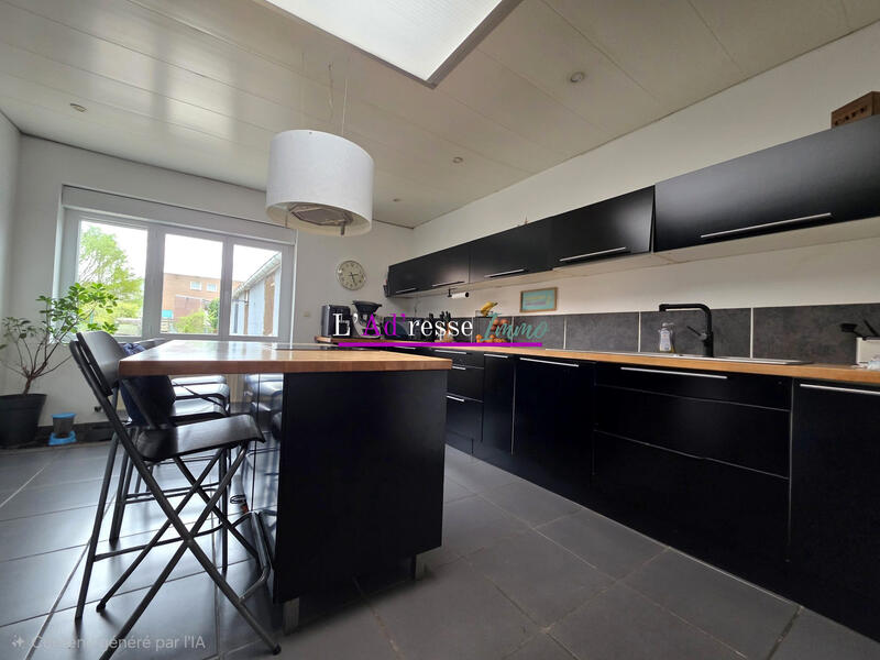 Maison - 104 m² - 4 pièces