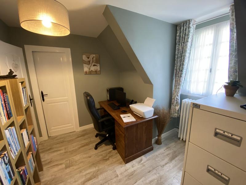 Maison traditionnelle - 265 m² - 8 pièces