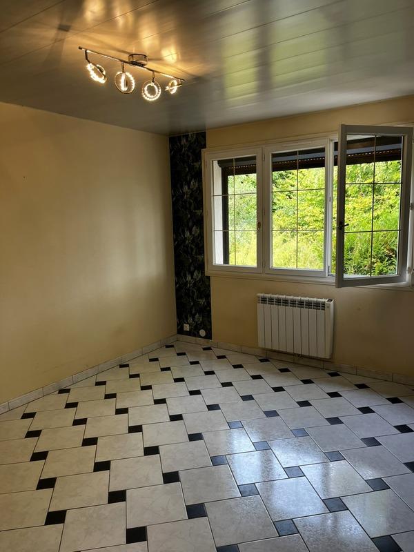 Maison - 121 m² - 4 pièces